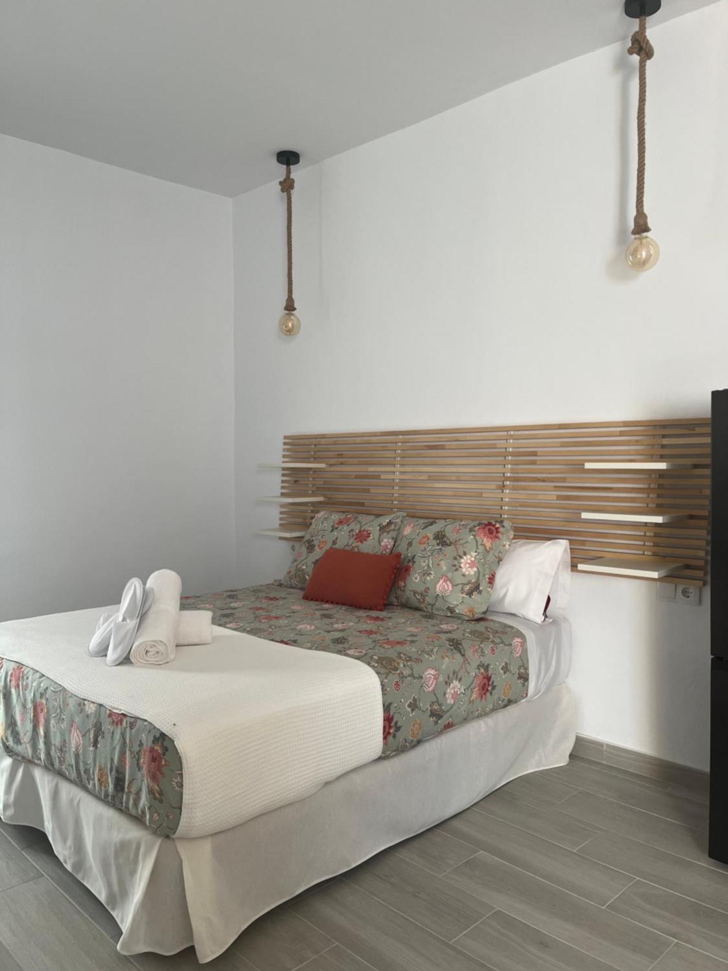 Apartamentos Turisticos A.Parra Херес де ла Фронтера Екстериор снимка