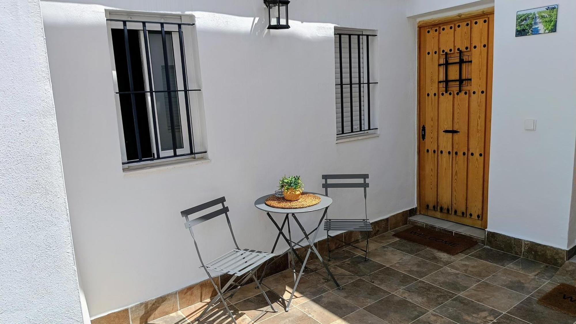 Apartamentos Turisticos A.Parra Херес де ла Фронтера Екстериор снимка